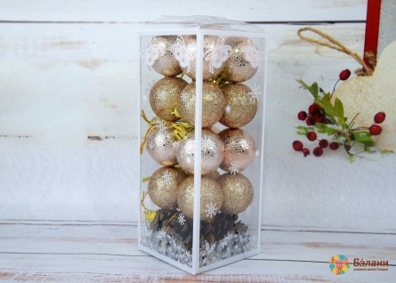 Елочная игрушка "Пудровые шары с шишками"