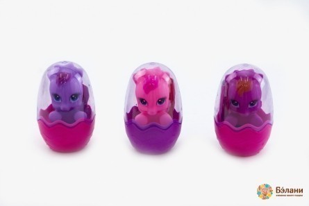 Пупсик поні в яйці