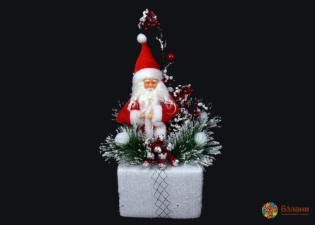 Новогодняя композиция "Санта в лесу"