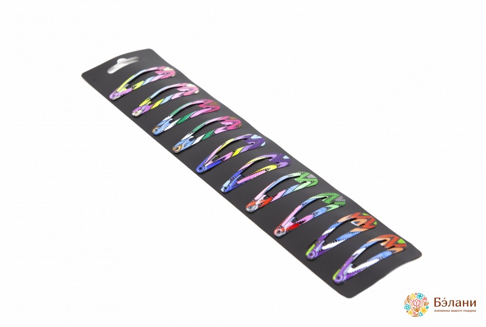 Защип на чорному листі