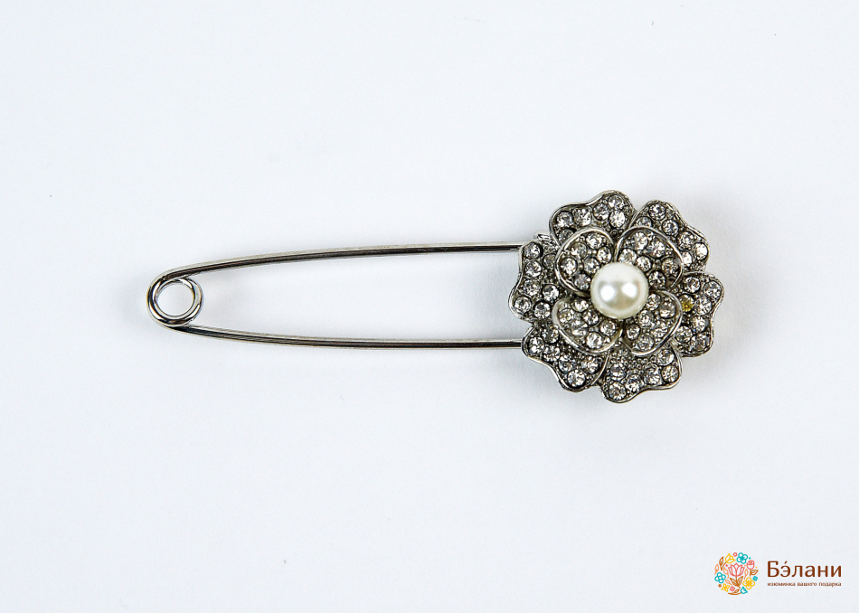 Брошь "Булавка с цветком и жемчужиной"