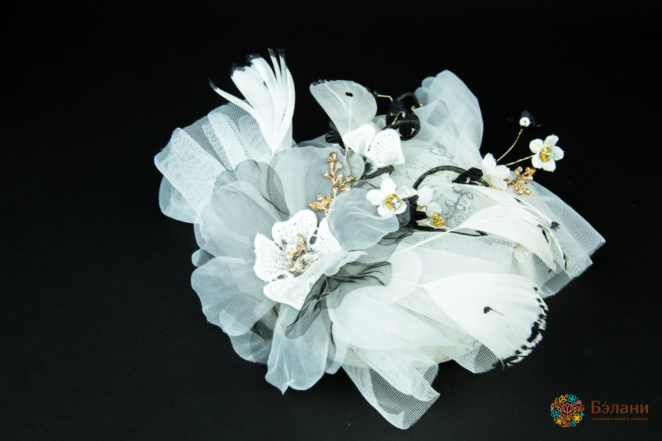 Веточка серая