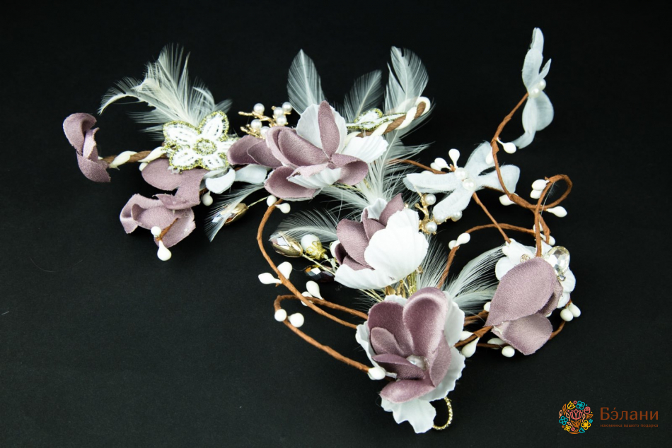 Гілочка "Марсалова квітка з пір'ям"