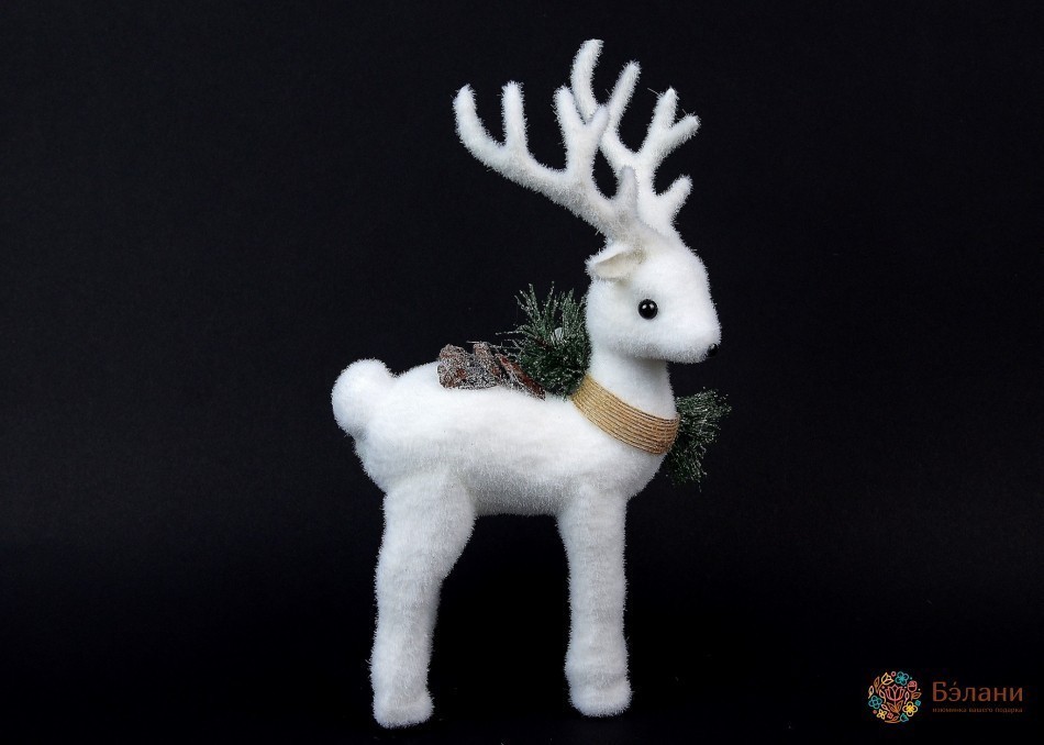 Новорічний декор "Олень із шишками"