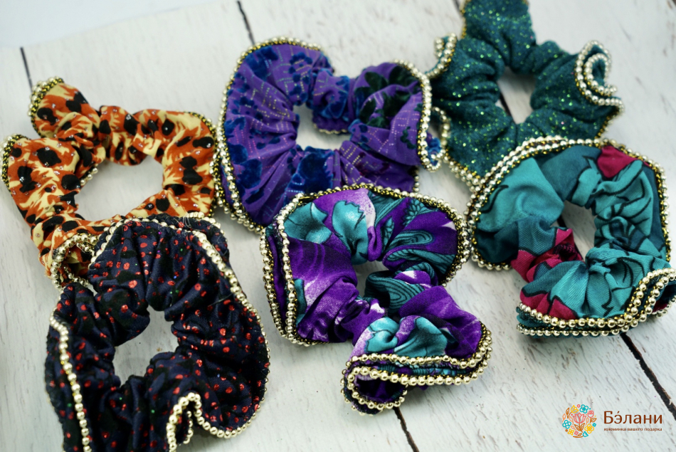 Трикотажна гумка з золотим кантом