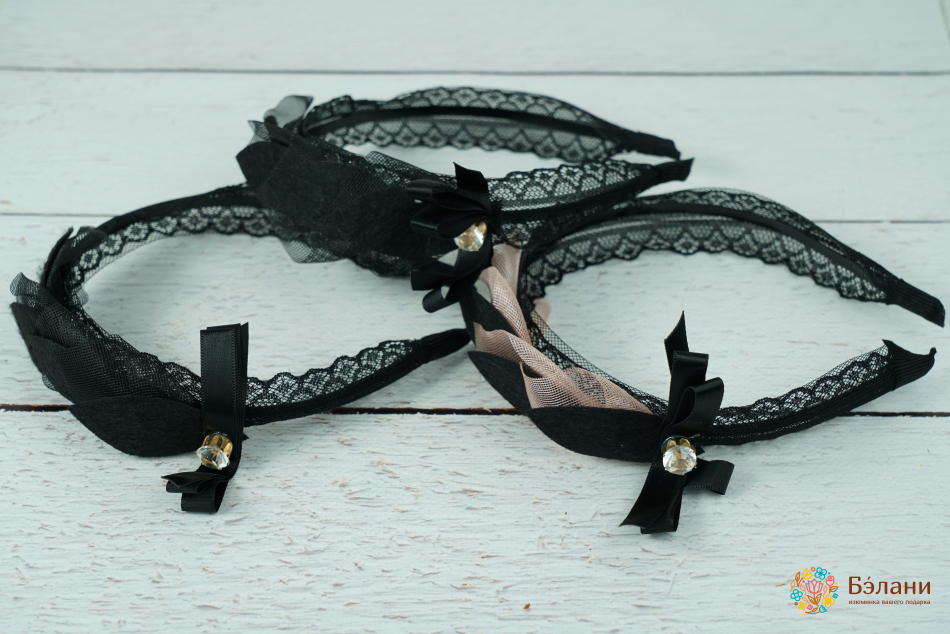 Обруч "Guipure petal" черный с алмазом