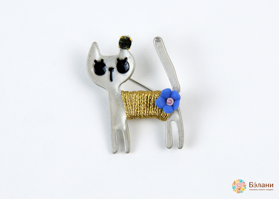 Брошь "Кот в кофточке серебряный"