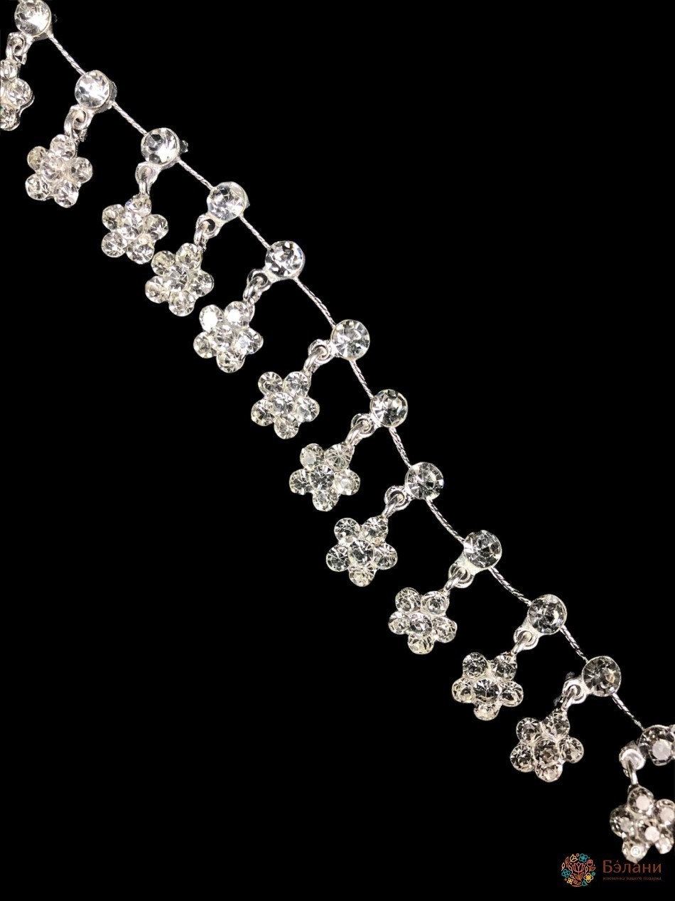 Тика с цветами из страз | 2