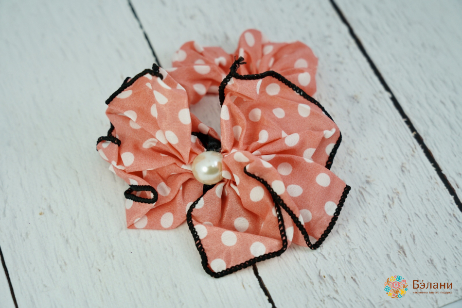 Гумка трикотажна "Бант з перлами" горох | 2